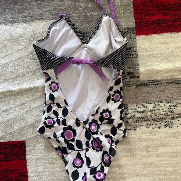 NEW PQ One piece bathing suit - Picture 5 of 6